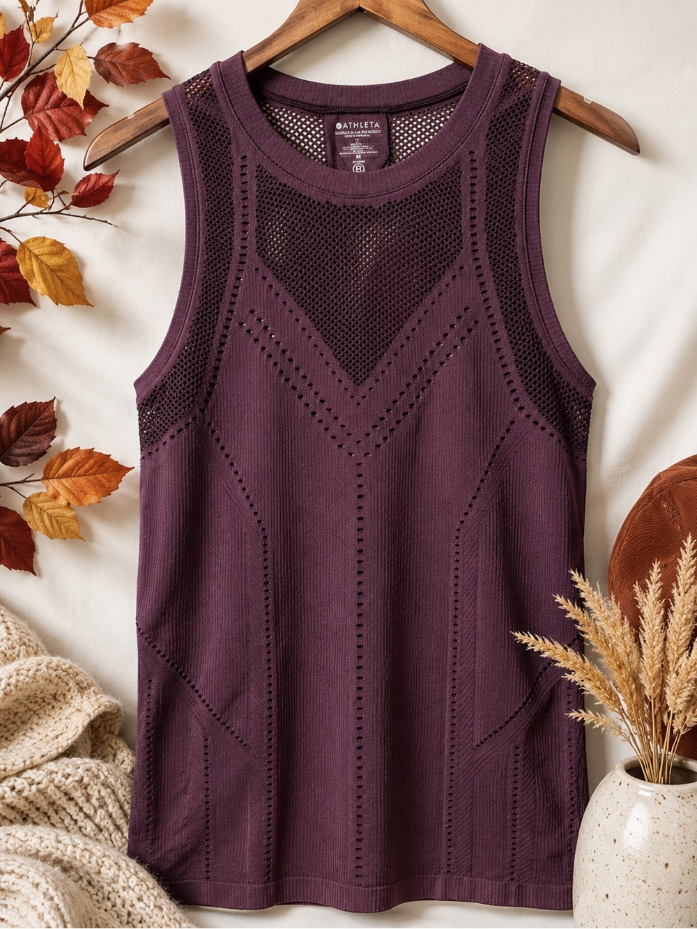 Athleta Seamless Mesh Tank Top Medium Purple Workout Yoga Athletic